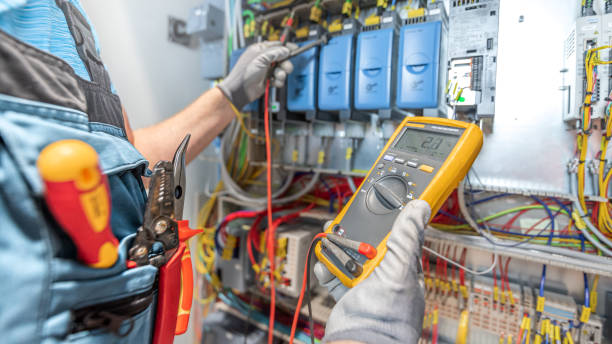 Best Local Electrician Companies  in Rockville Centre, NY